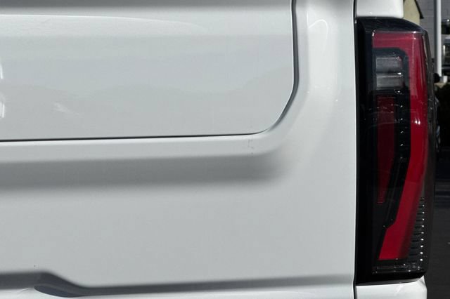 Used 2025 GMC Sierra 2500 AT4 w/ AT4 Premium Plus Package AWD/4WD image 51