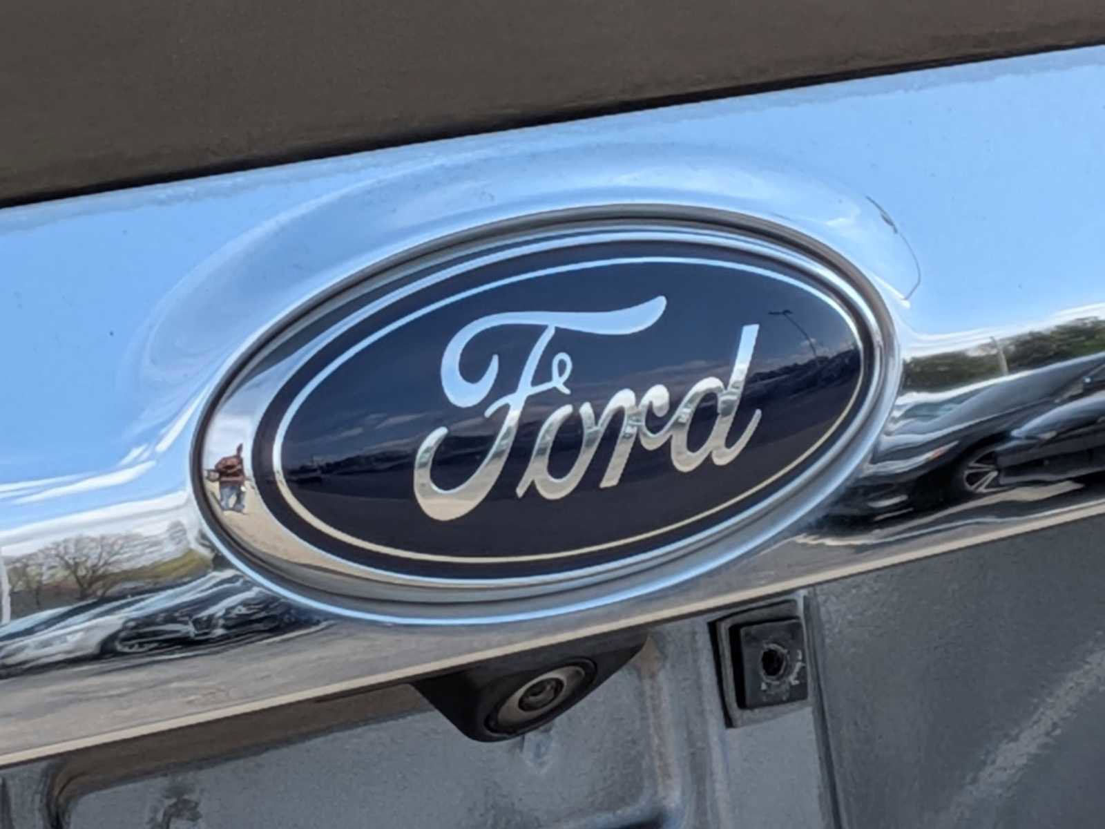 Used 2016 Ford Escape Titanium w/ Equipment Group 301A FWD image 12