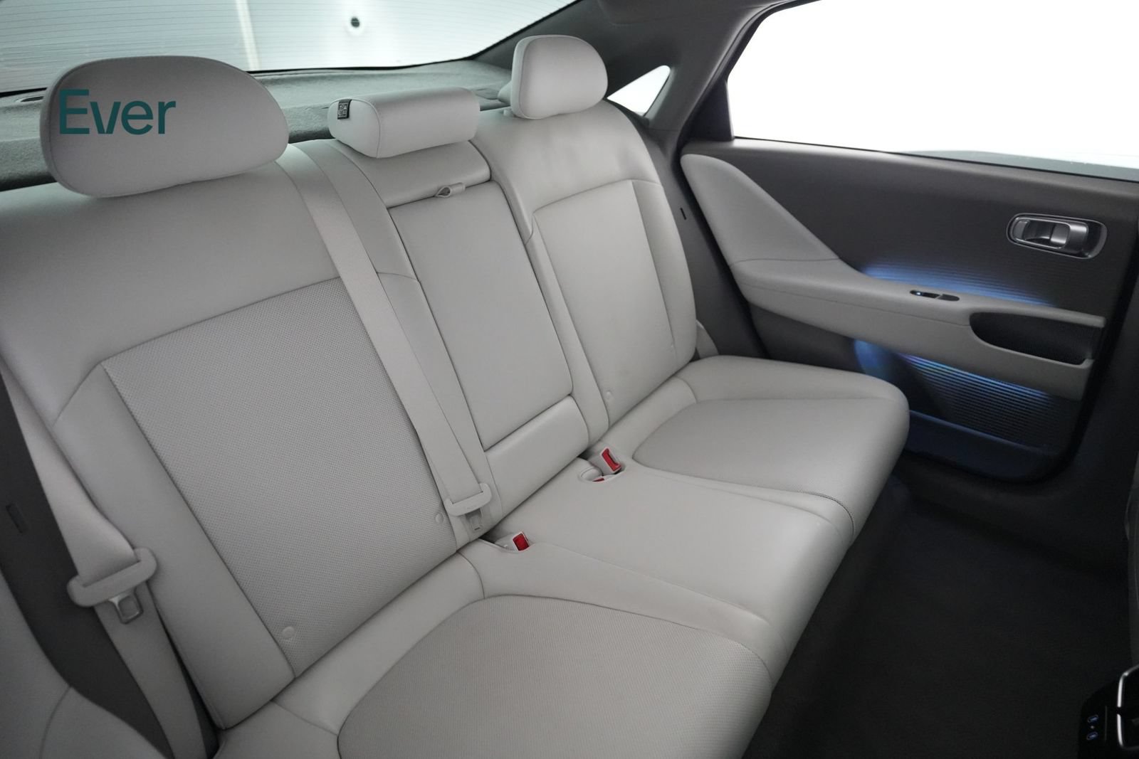 Used 2023 Hyundai Ioniq 6 SEL w/ Cargo Package RWD image 5