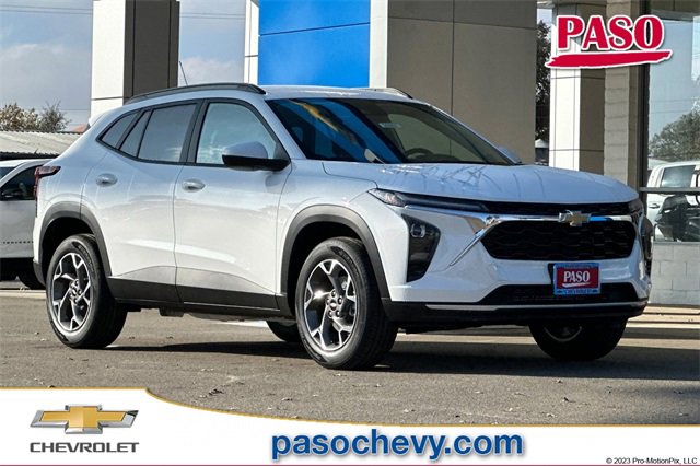 New 2026 Chevrolet Trax LT w/ Driver Confidence Package image 1