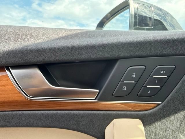 Used 2021 Audi Q5 Prestige AWD/4WD image 16