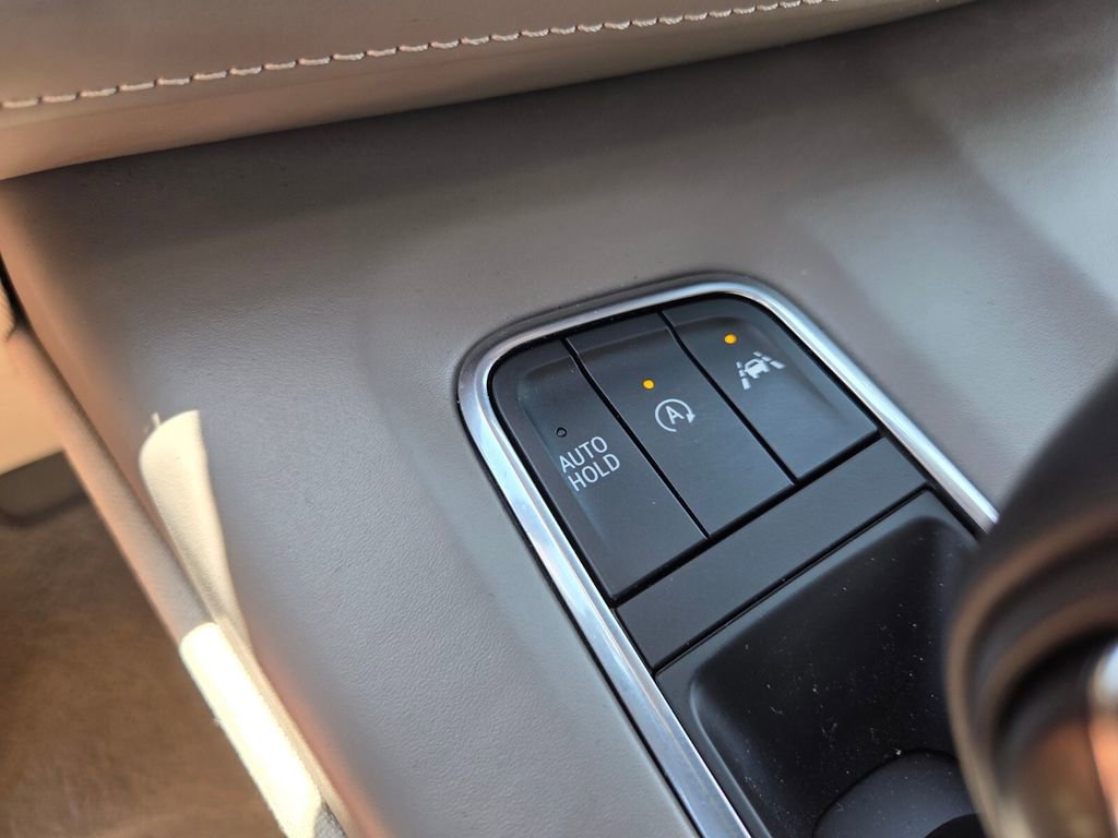 Used 2023 Cadillac Escalade Sport Platinum AWD/4WD image 36