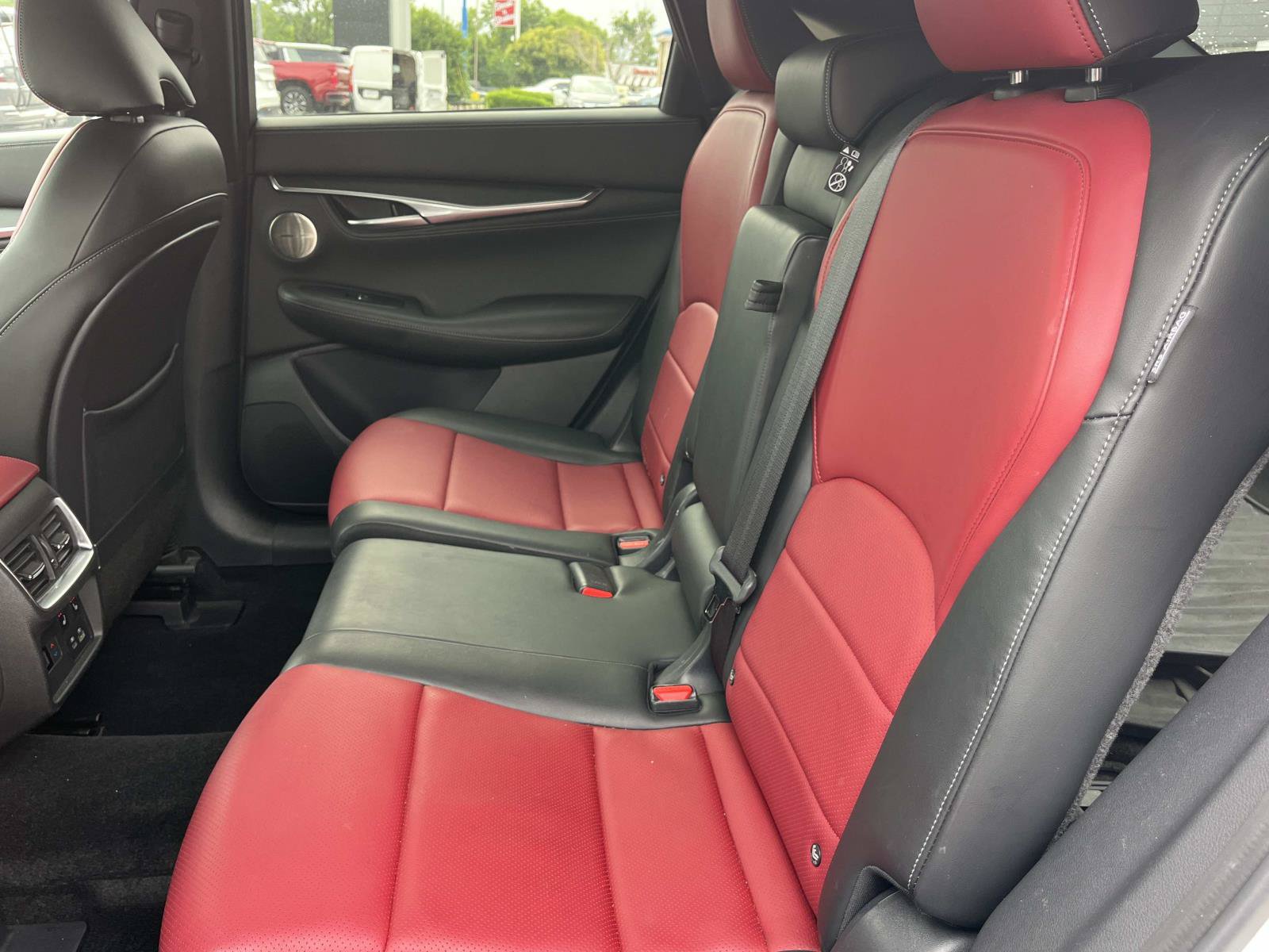 Used 2023 INFINITI QX55 Sensory w/ Lighting Package AWD/4WD image 19