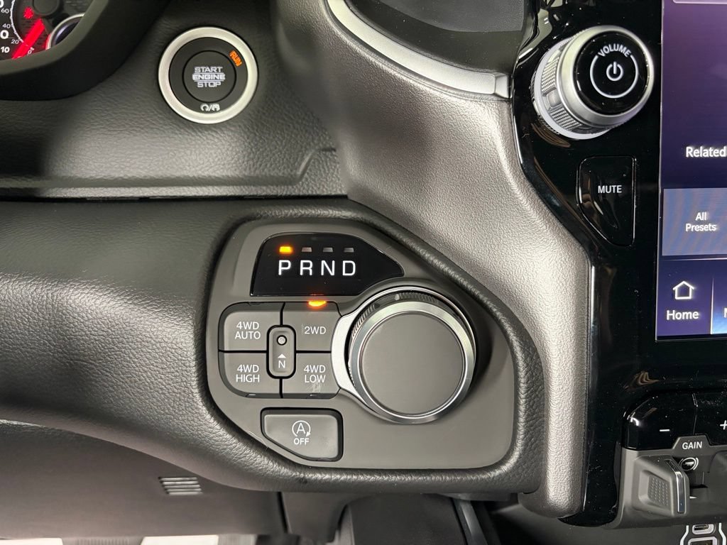 New 2026 RAM 1500 Big Horn AWD/4WD image 11