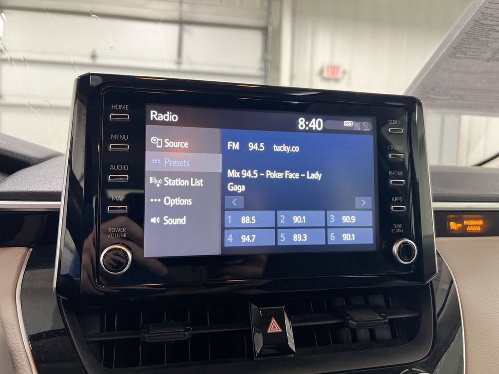 Used 2020 Toyota Corolla LE w/ LE Premium Package FWD image 14