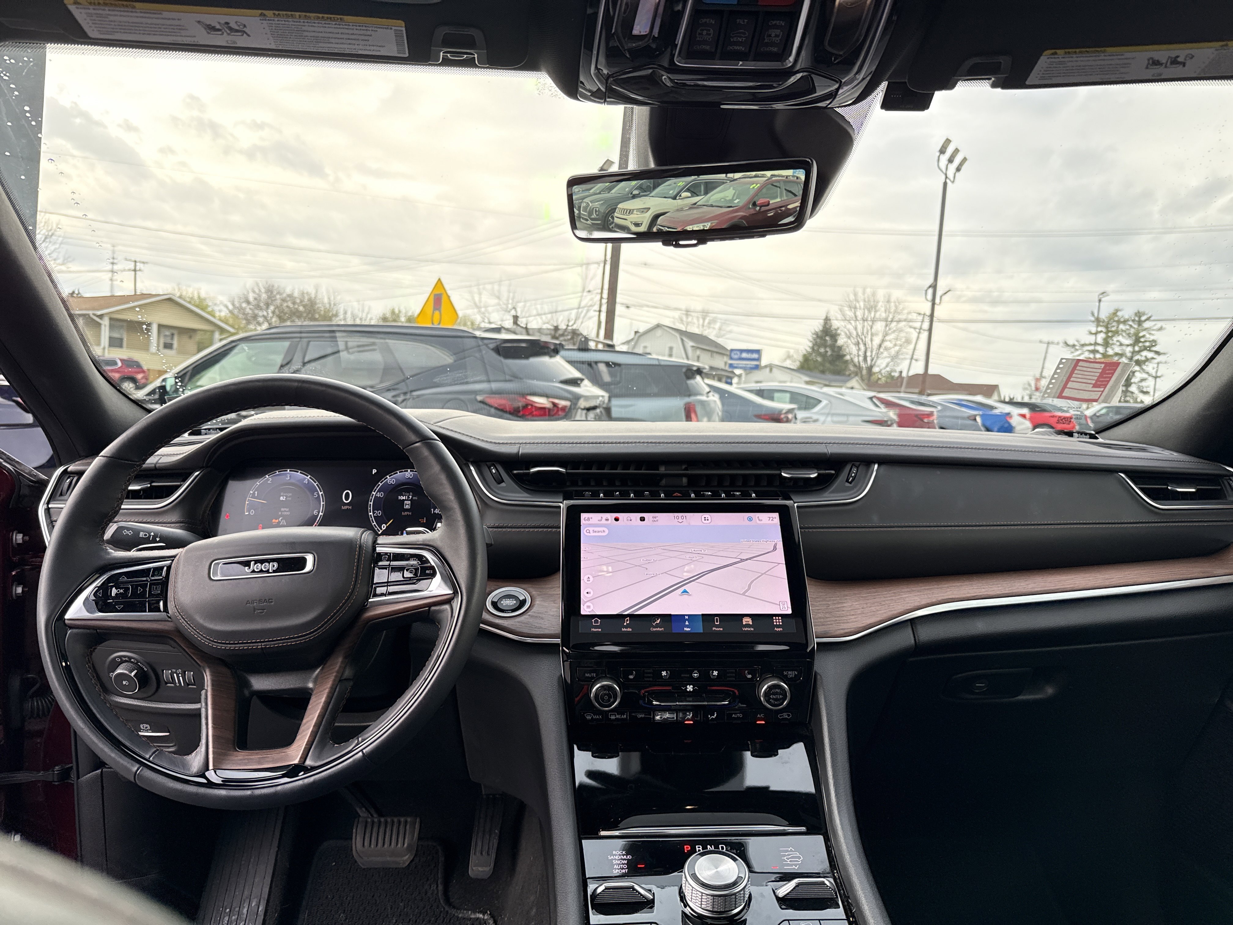 Used 2022 Jeep Grand Cherokee L Summit w/ Advanced Protech Group IV image 14