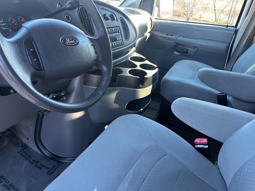 Used 2007 Ford E-350 and Econoline 350 XLT image 24