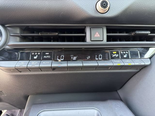 Used 2023 Toyota Crown AWD/4WD image 19