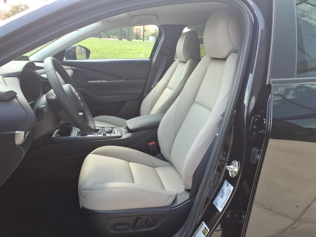 New 2026 MAZDA CX-30 AWD 2.5 S w/ Select Sport Pkg image 12