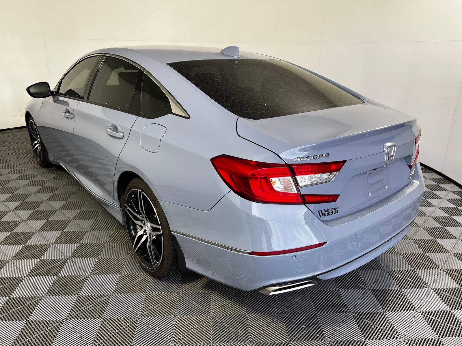 Used 2021 Honda Accord Touring image 7