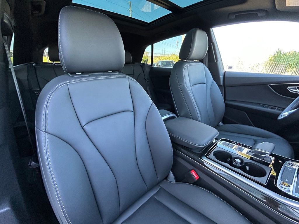 New 2025 Audi Q8 Premium image 54