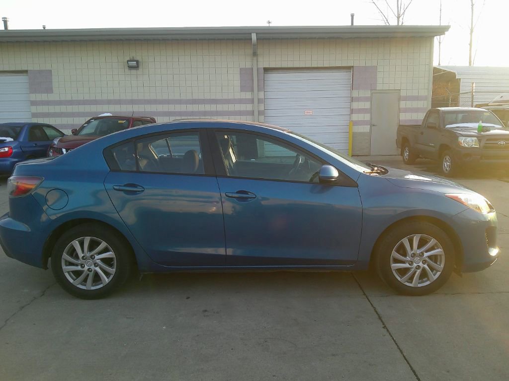 Used 2012 MAZDA MAZDA3 i Touring image 5