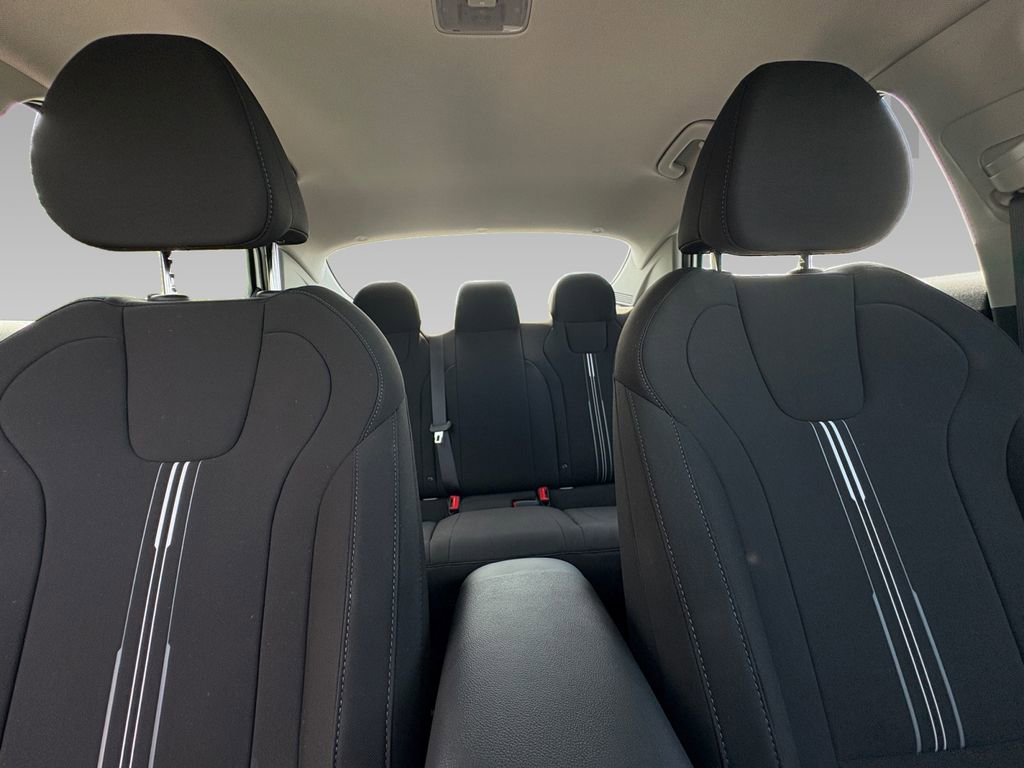 New 2026 Hyundai Elantra Hybrid FWD image 2