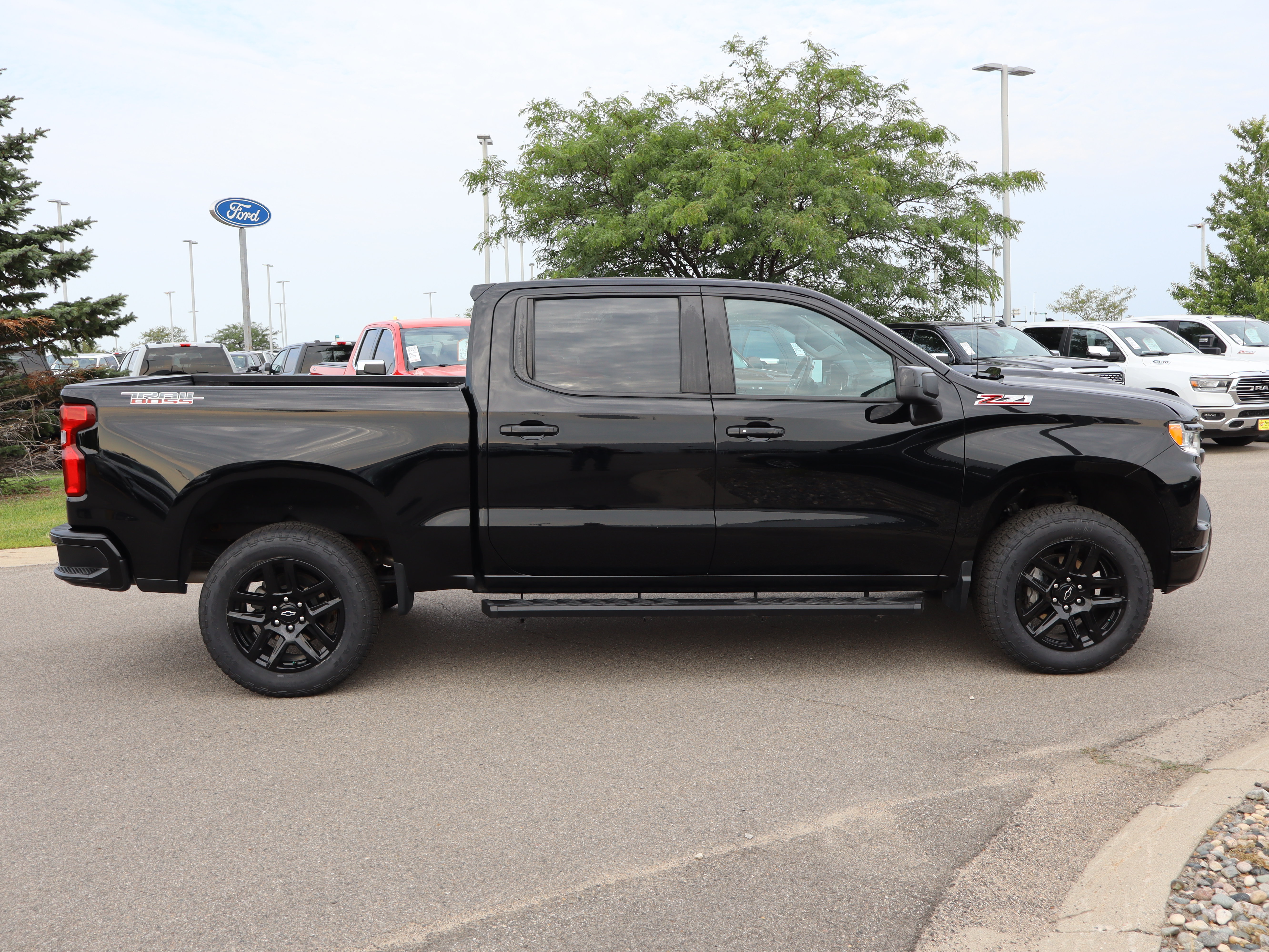 Certified 2023 Chevrolet Silverado 1500 LT Trail Boss w/ Protection Package AWD/4WD image 8