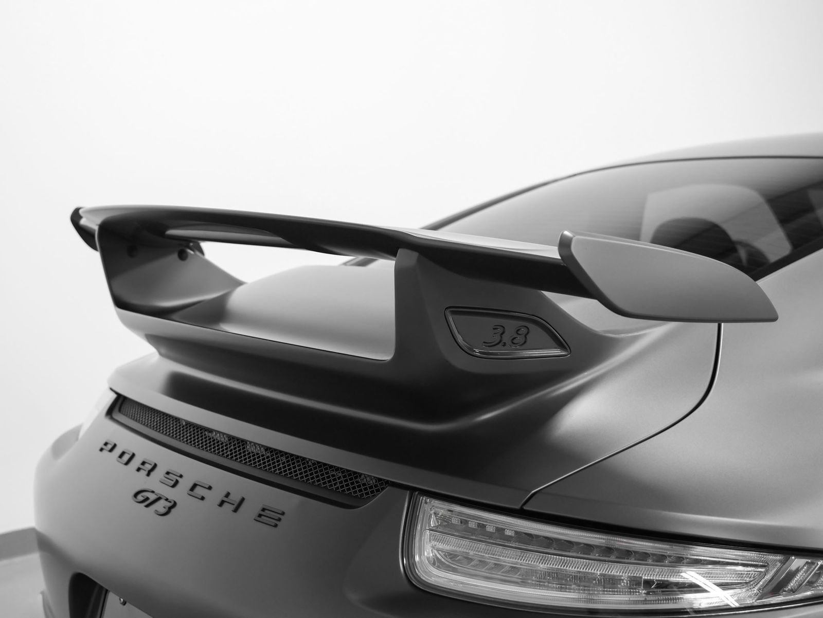 Certified 2015 Porsche 911 GT3 image 15