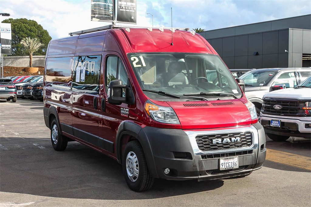 Used 2021 RAM ProMaster 2500 w/ Premium Appearance Group image 3