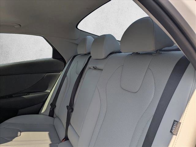 New 2025 Hyundai Elantra Limited FWD image 20