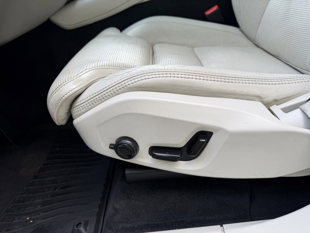 Used 2020 Volvo XC90 T8 Inscription image 14