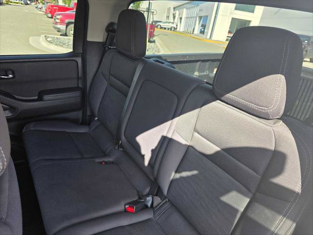 Used 2024 Nissan Frontier SV AWD/4WD image 17