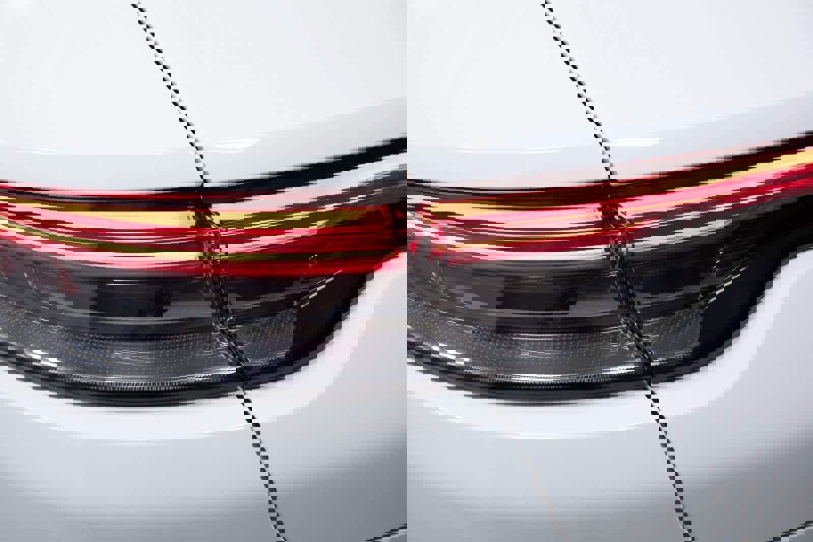 Used 2023 Porsche Panamera Platinum Edition image 34