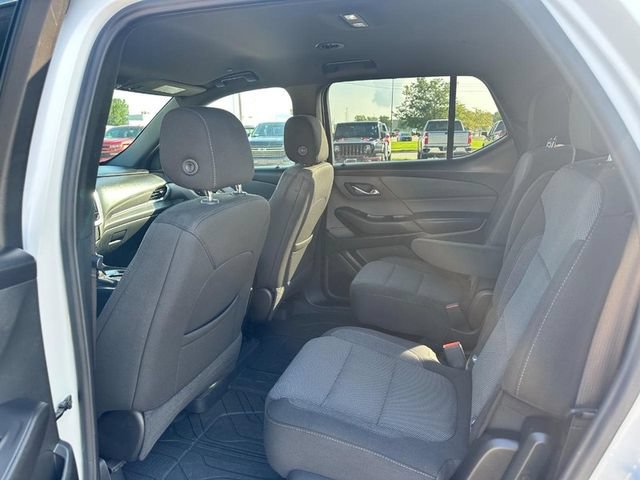 Used 2023 Chevrolet Traverse LT FWD image 10