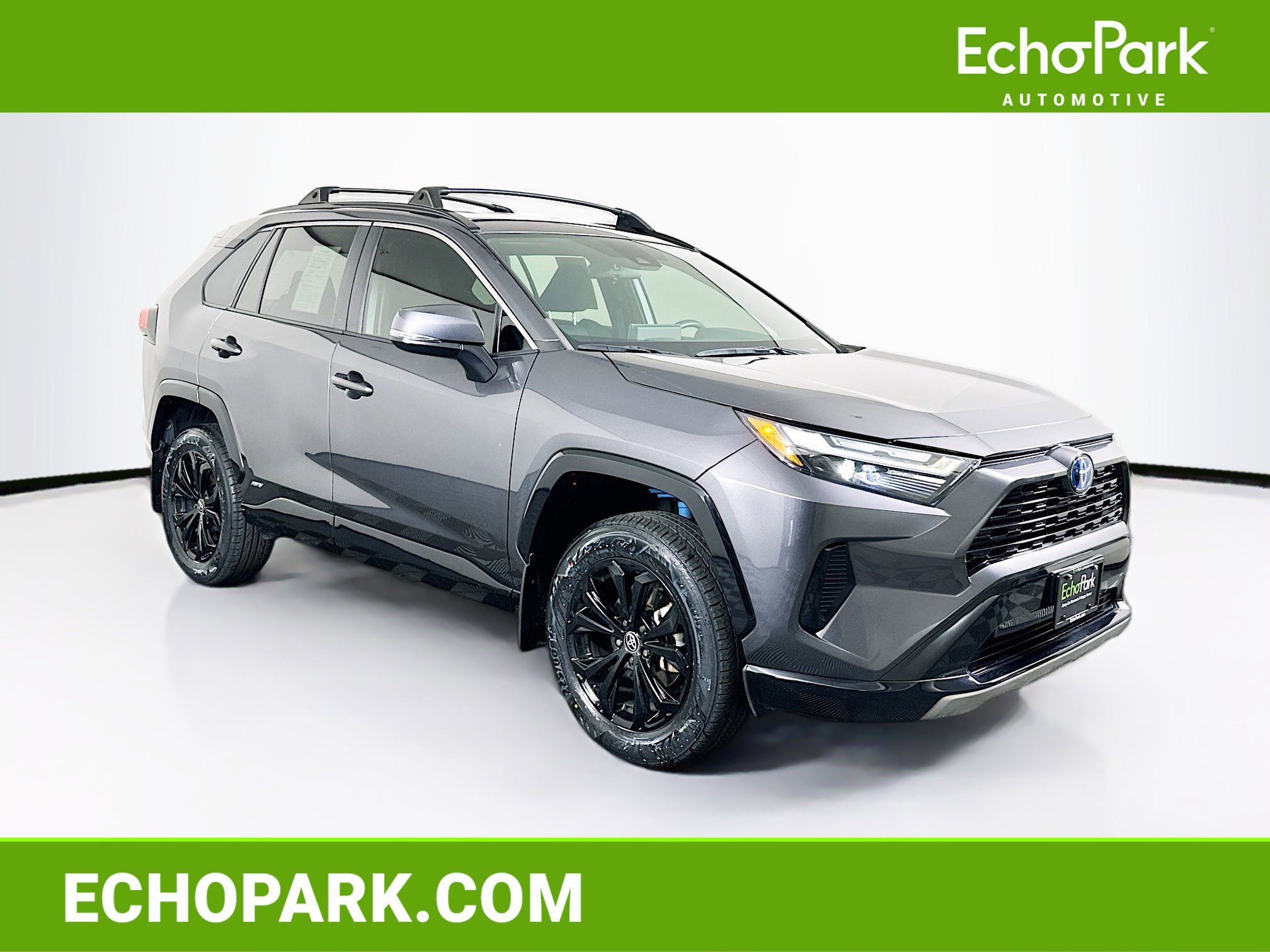 Used 2023 Toyota RAV4 SE AWD/4WD image 1
