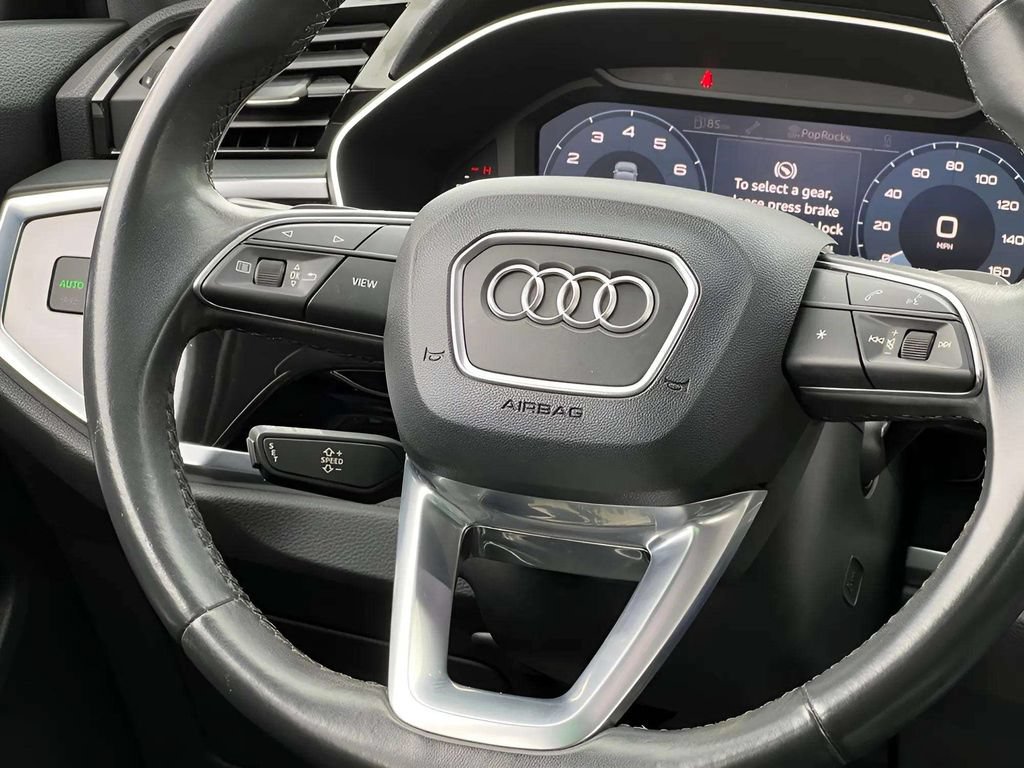Used 2021 Audi Q3 2.0T Premium w/ Convenience Package AWD/4WD image 17