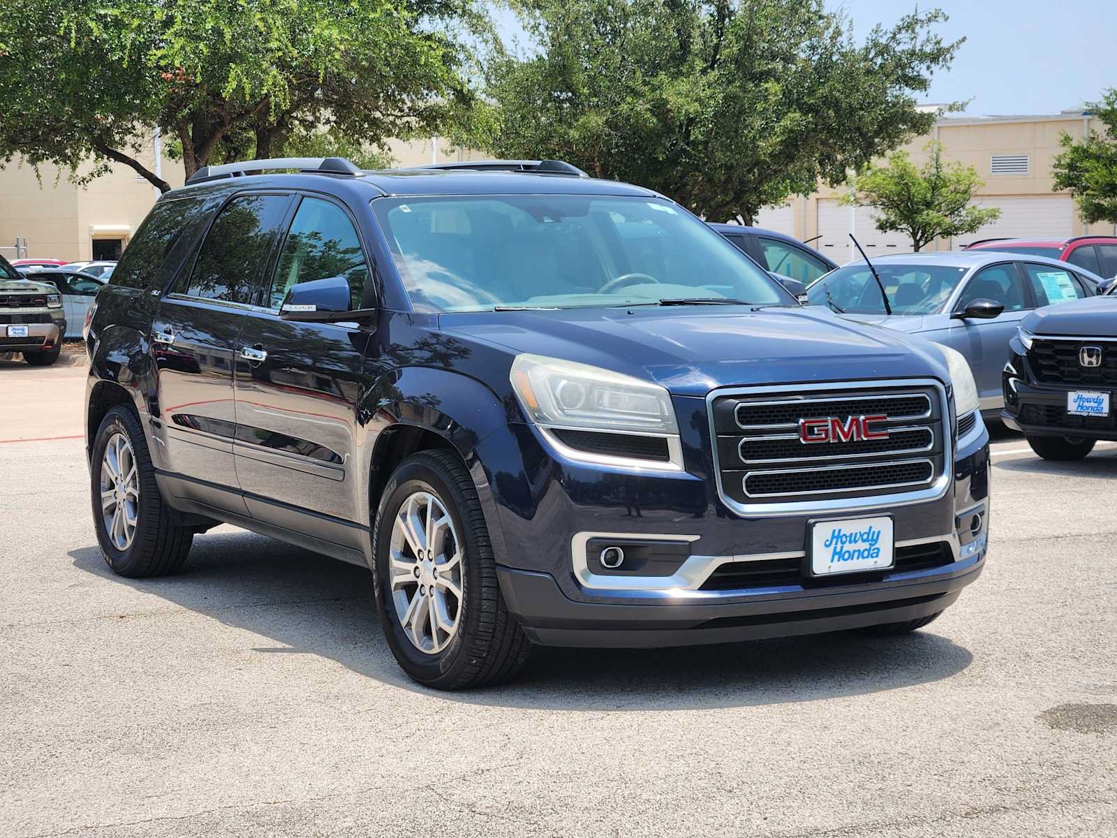 Used 2016 GMC Acadia SLT w/ Open Road Package FWD image 3