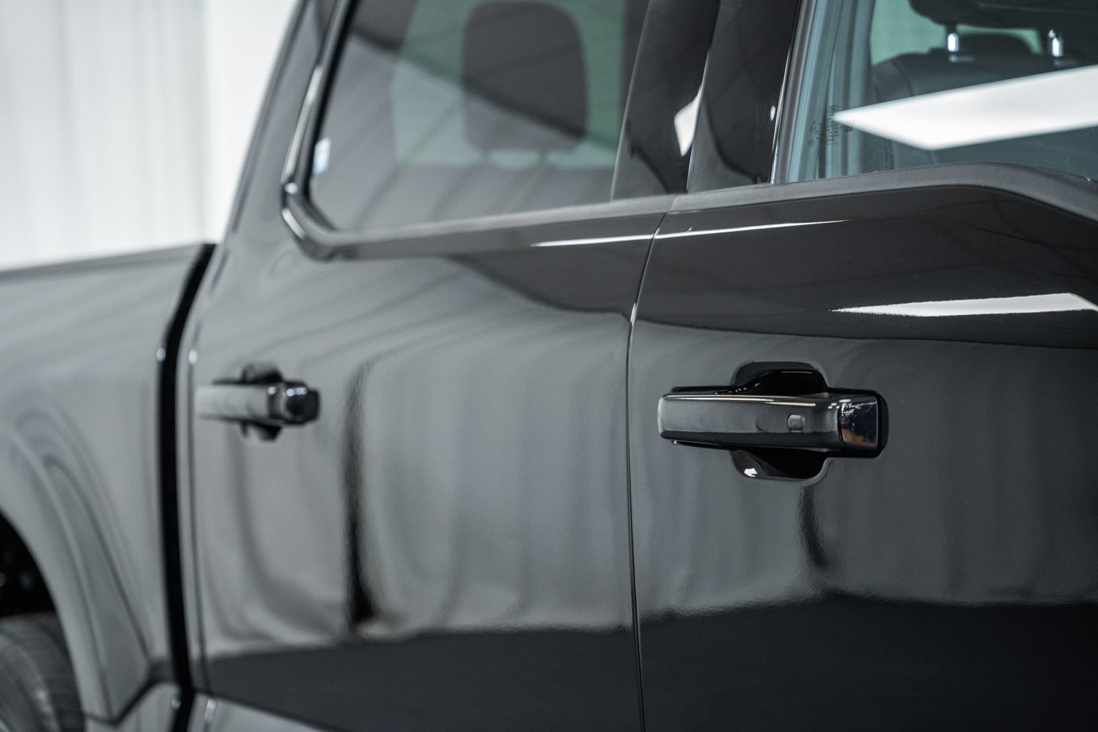 Certified 2023 Ford F150 Lariat w/ Equipment Group 502A High image 21