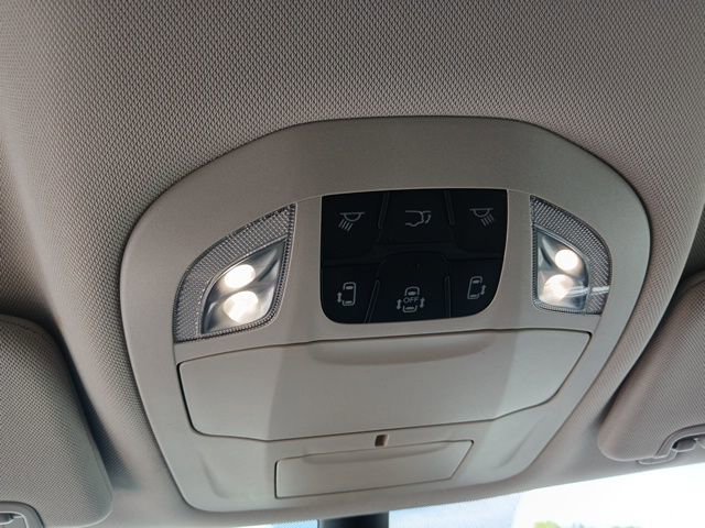 Used 2024 Chrysler Pacifica Touring-L image 31