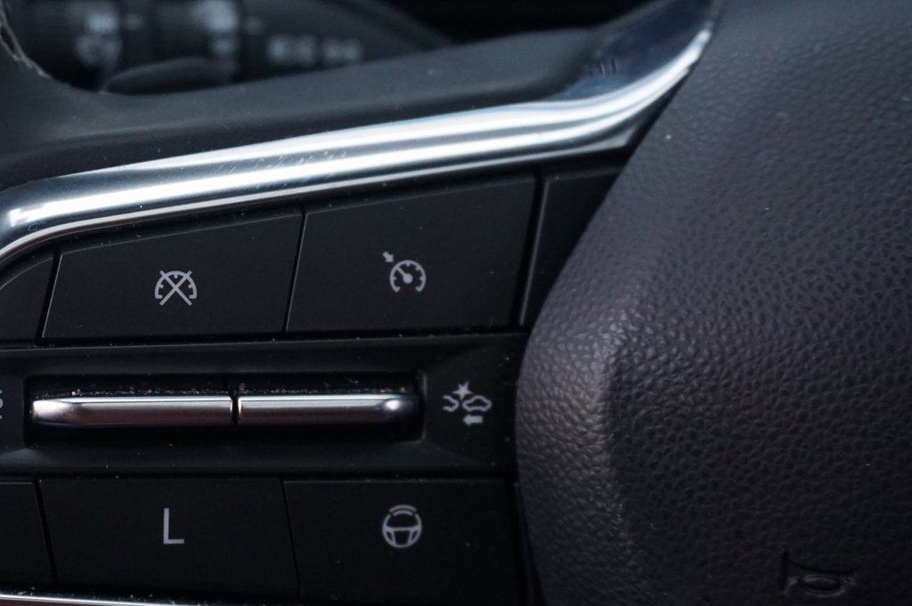 Certified 2025 Chevrolet Traverse High Country image 22