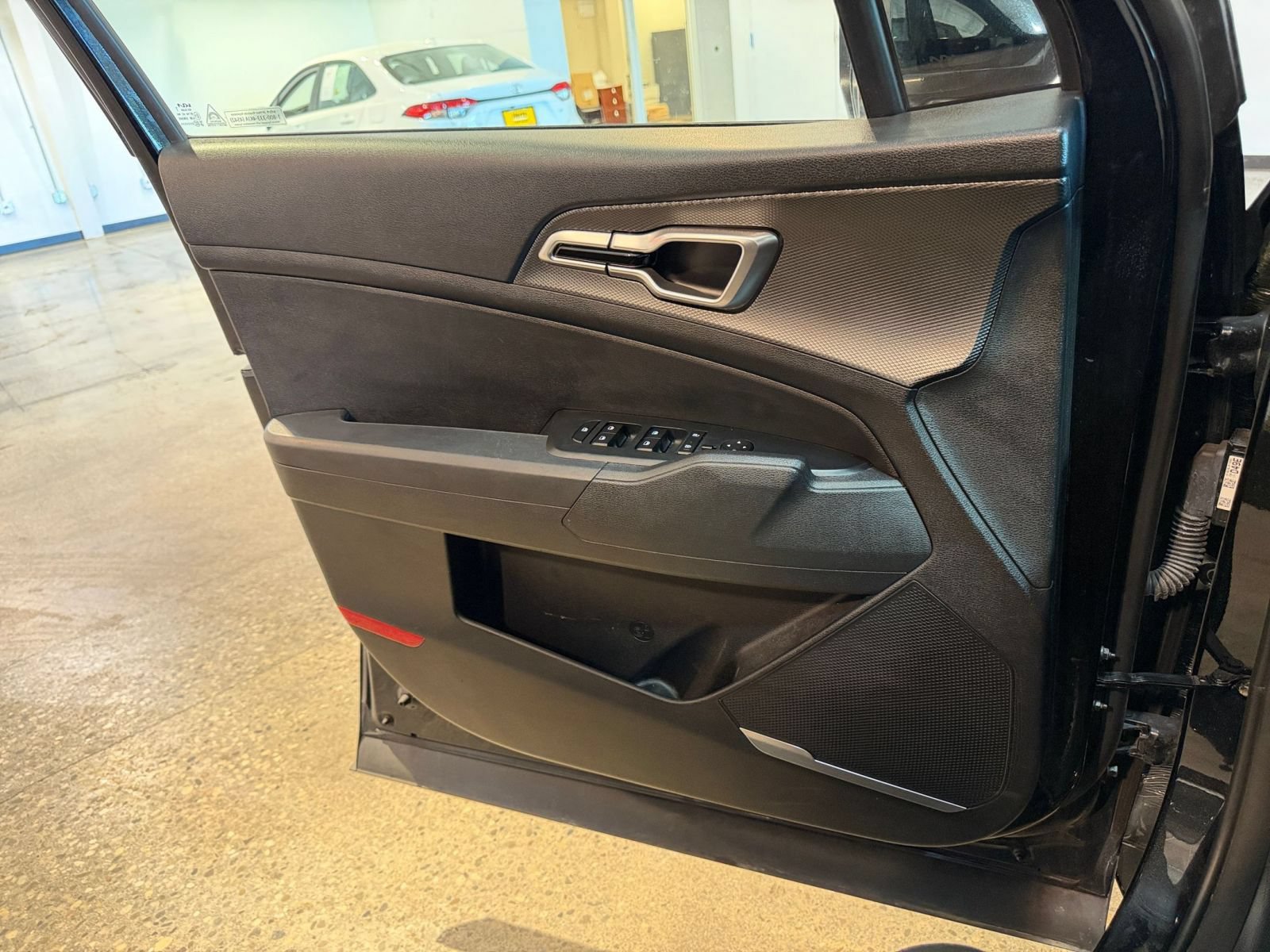 Used 2024 Kia Sportage LX FWD image 18