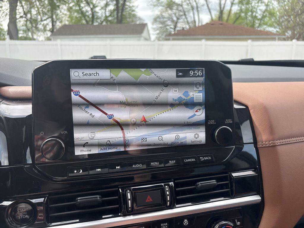 Used 2025 Nissan Pathfinder Platinum image 23