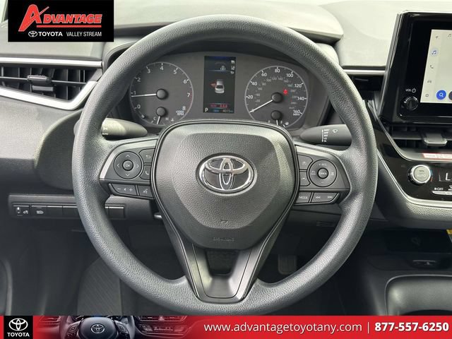 Used 2025 Toyota Corolla LE FWD image 18