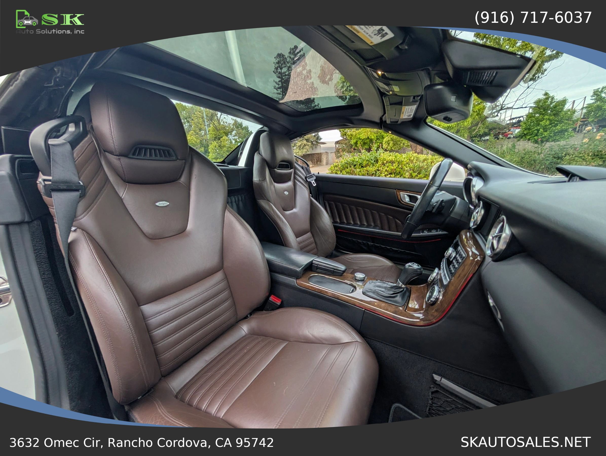 Used 2015 Mercedes-Benz SLK 250 image 24