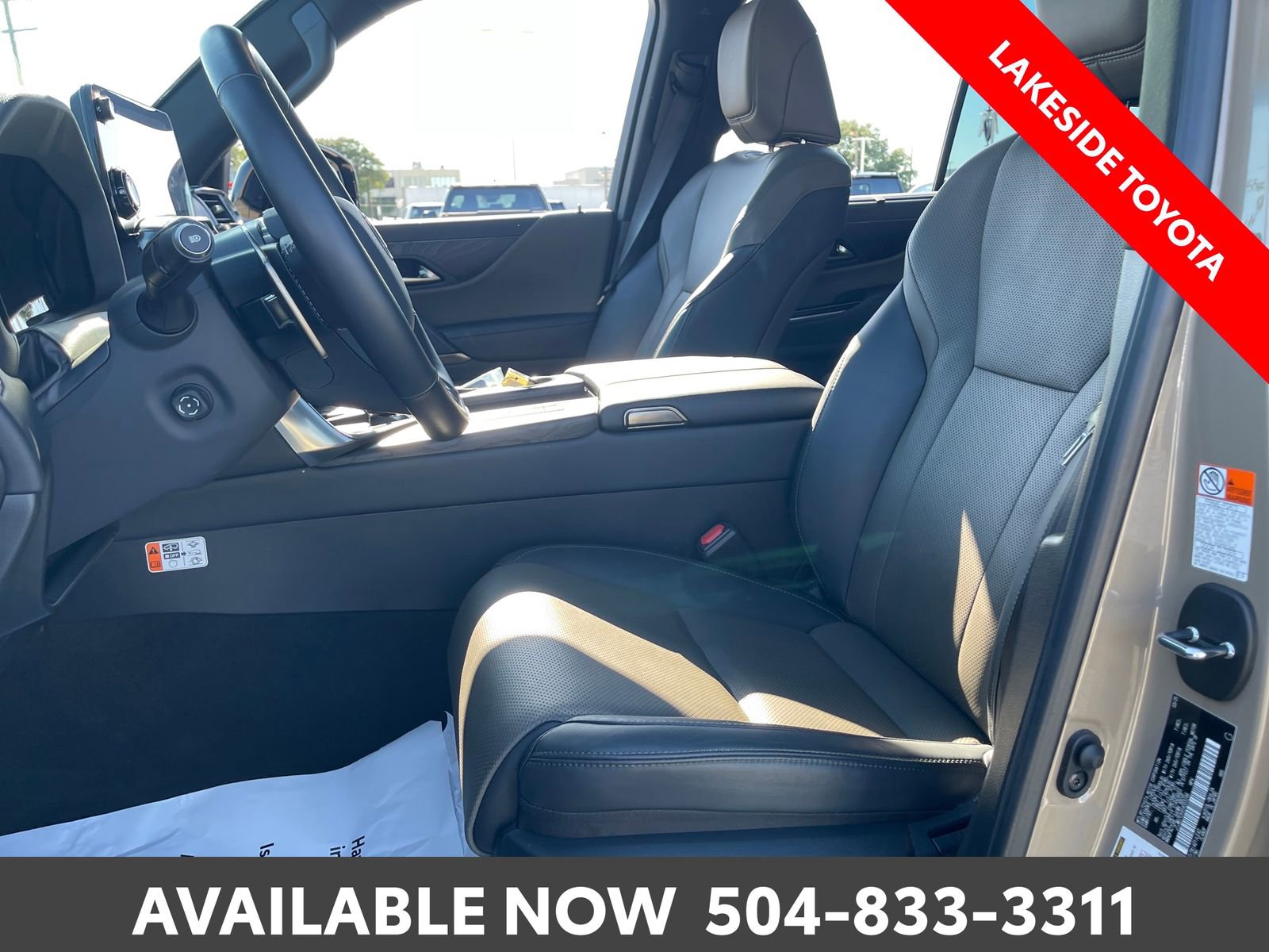 Used 2025 Lexus LX 700h Overtrail AWD/4WD image 34