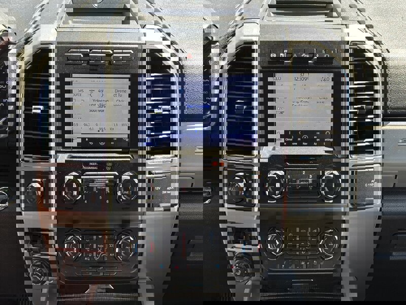 Used 2020 Ford F250 Lariat w/ Lariat Ultimate Package image 17