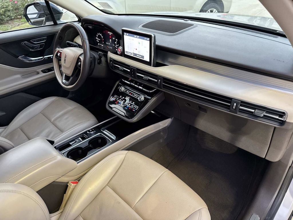 Certified 2021 Lincoln Corsair FWD w/ Premium Package image 14