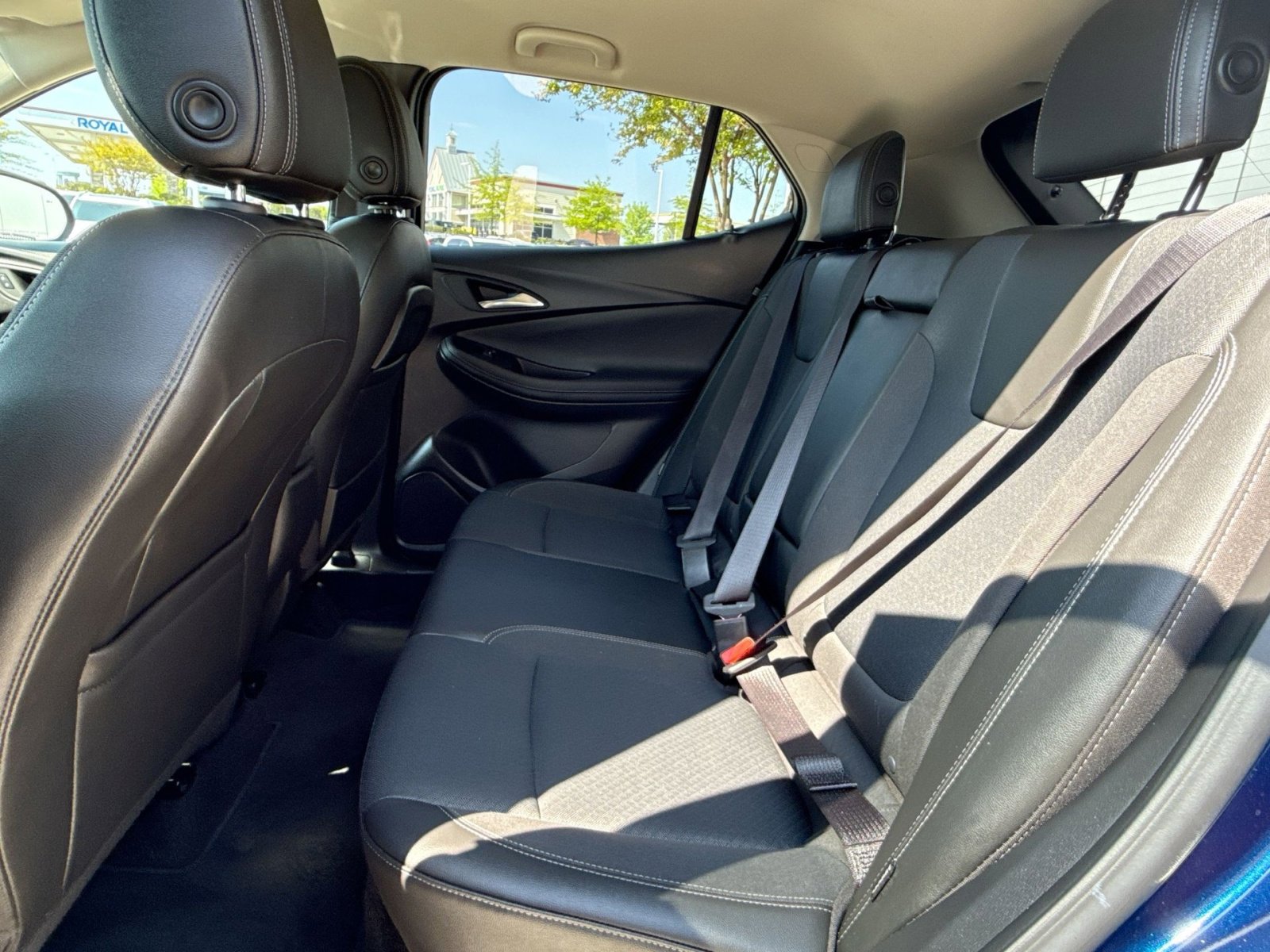 Used 2023 Buick Encore GX Select w/ Safety Package II FWD image 23