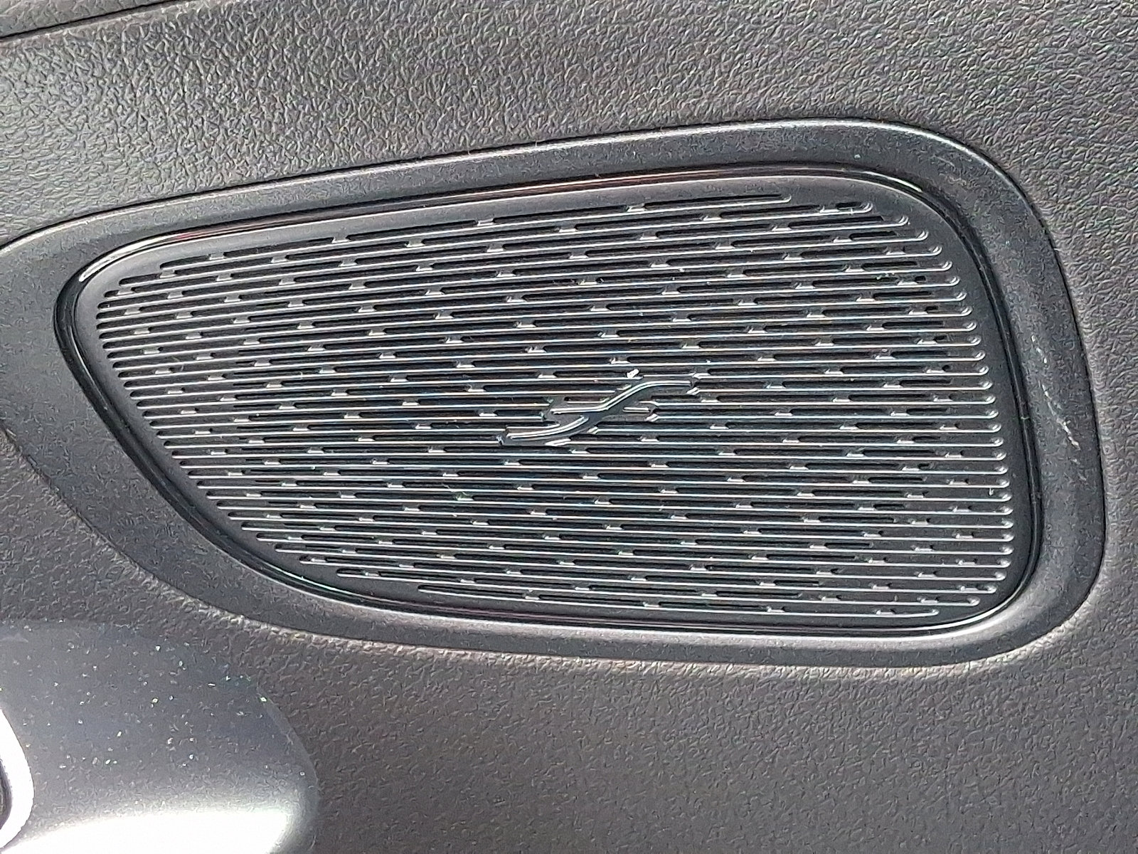 Certified 2025 Mercedes-Benz GLC 300 4MATIC image 23