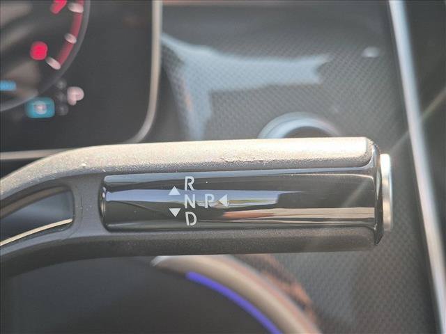 Used 2025 Mercedes-Benz GLC 300 4MATIC image 10