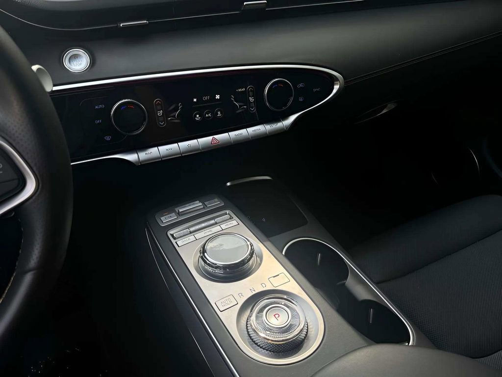 Used 2024 Genesis Electrified GV70 Advanced image 24