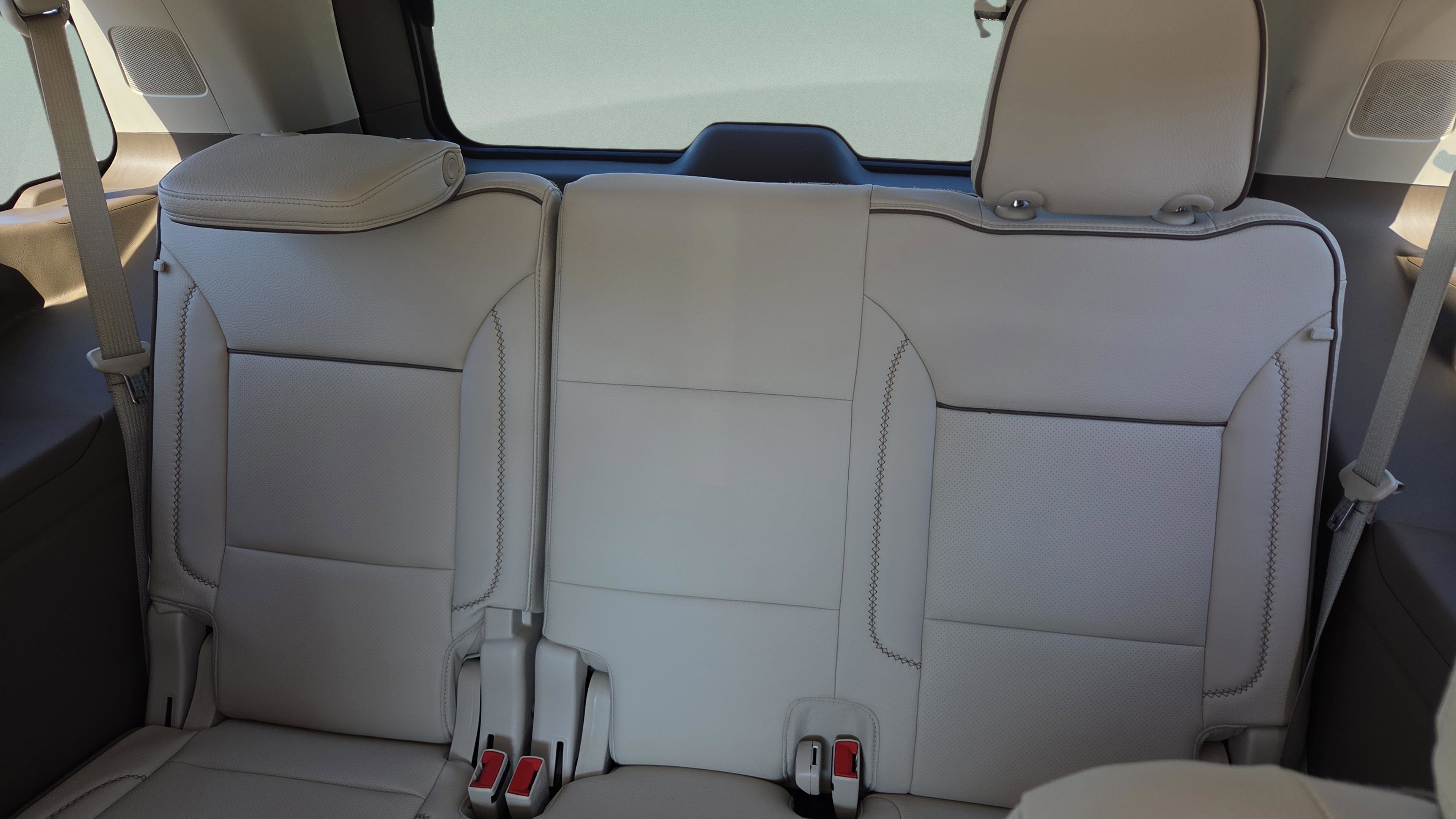 Used 2021 GMC Yukon Denali w/ Denali Premium Package RWD image 11