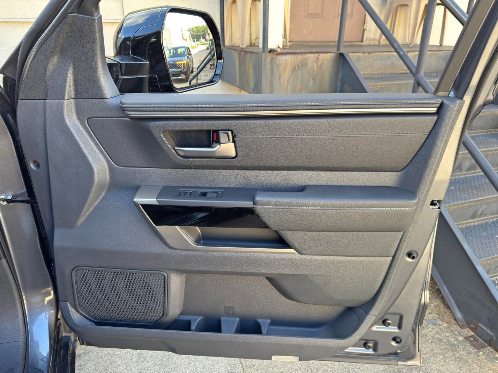 Used 2026 Toyota Tundra Limited AWD/4WD image 46
