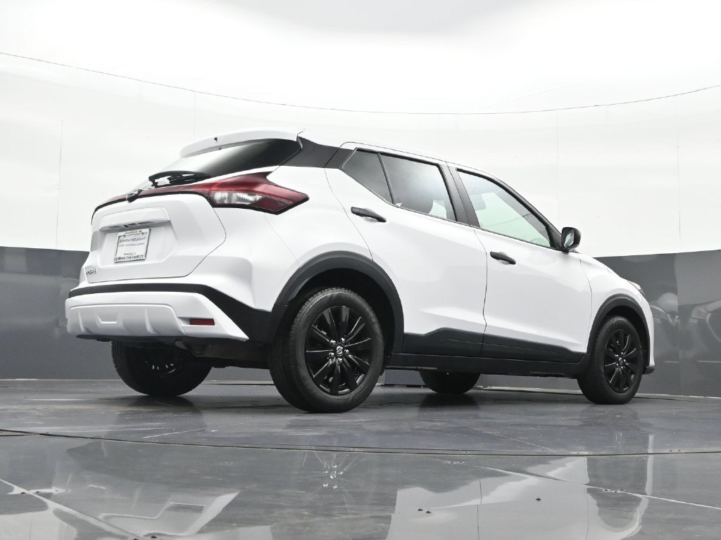 Used 2024 Nissan Kicks S FWD image 30