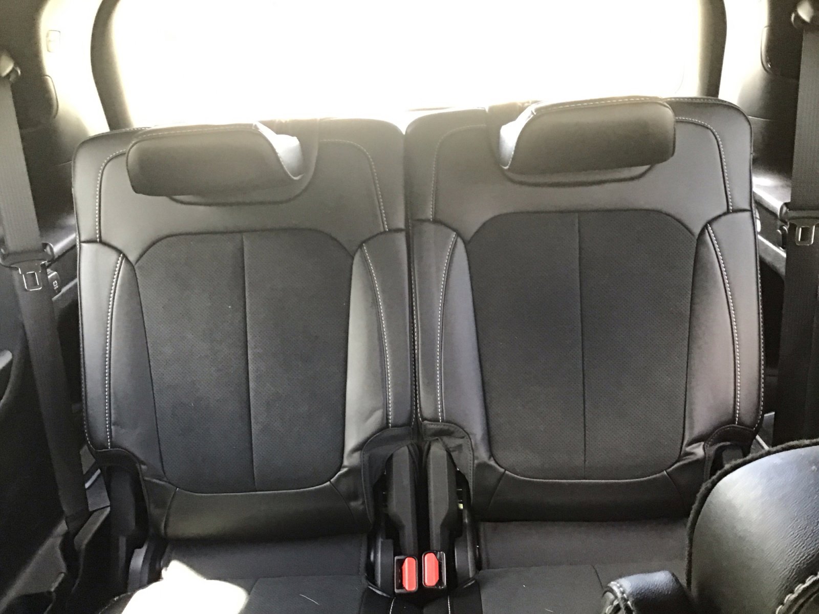 Used 2025 Jeep Grand Cherokee L Laredo RWD image 24