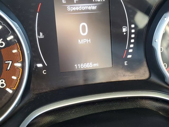 Used 2021 Jeep Compass Latitude FWD image 10