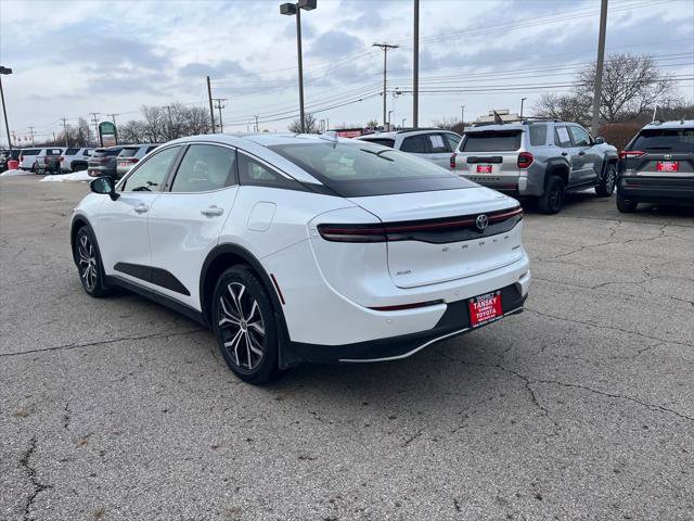 Certified 2023 Toyota Crown Limited image 3