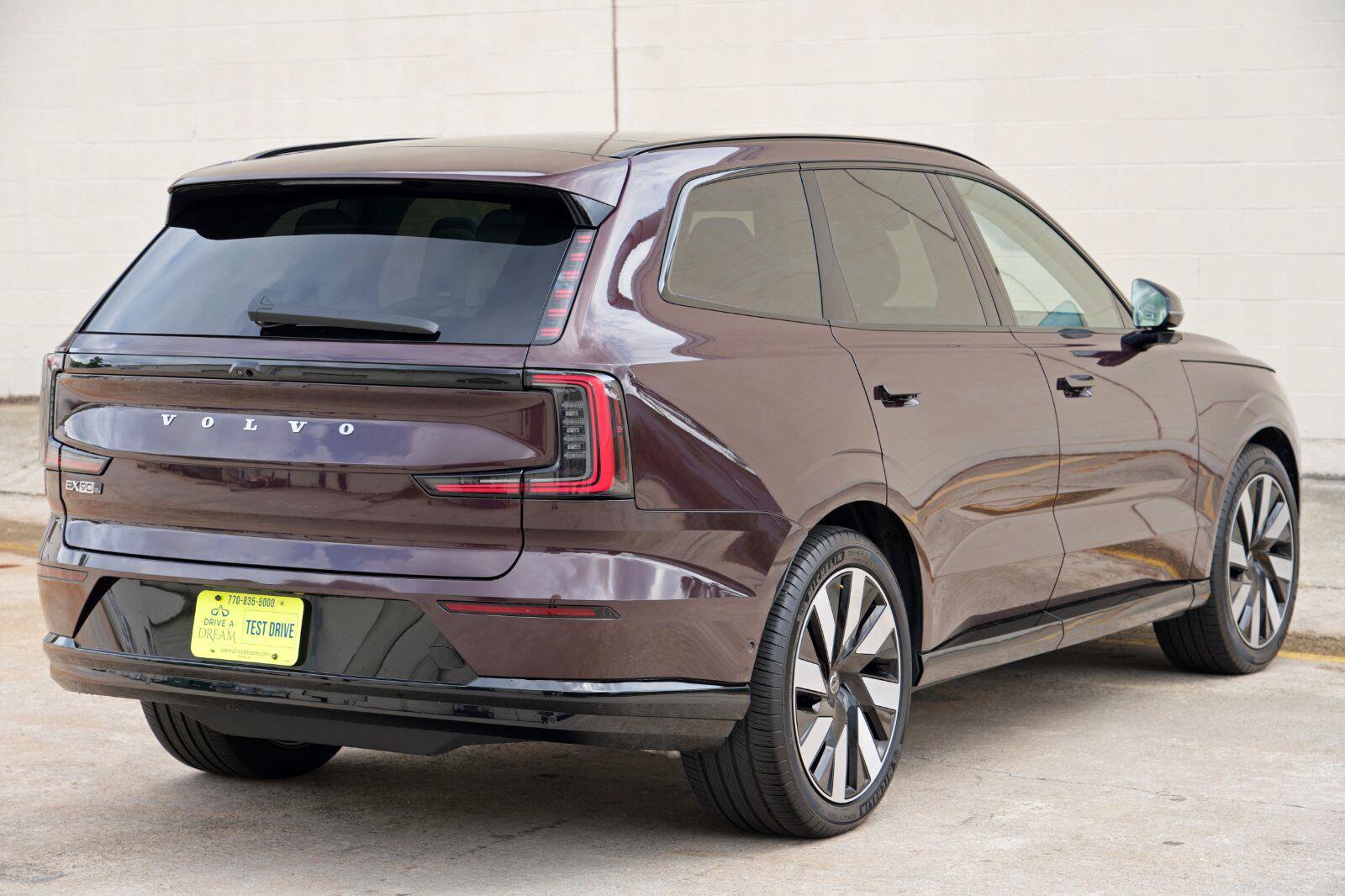 Used 2025 Volvo EX90 Ultra AWD/4WD image 49
