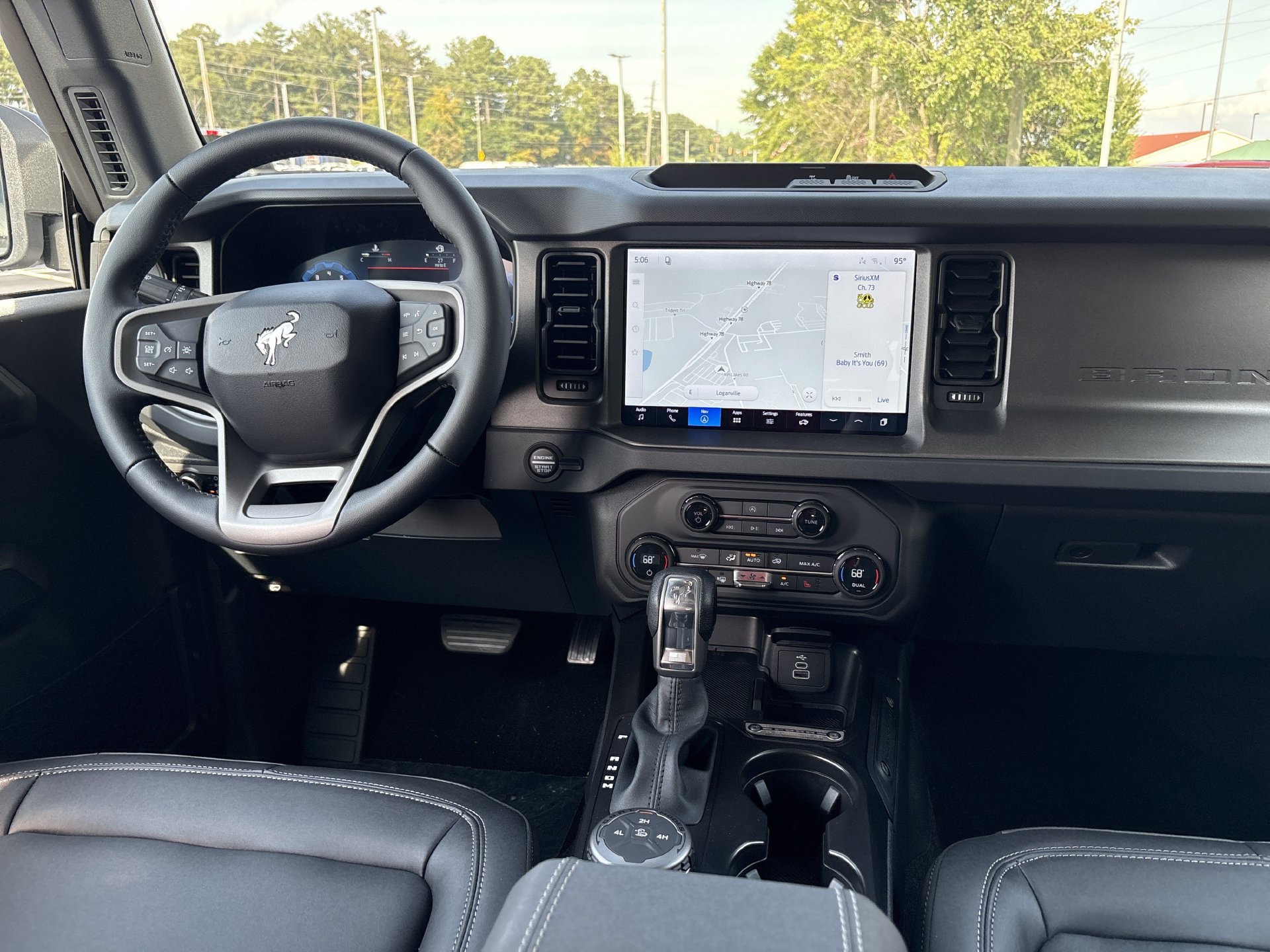 New 2026 Ford Bronco Big Bend AWD/4WD image 3